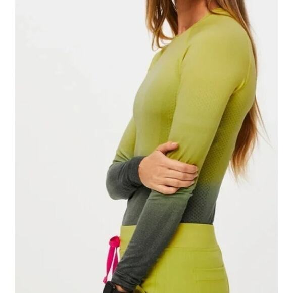Figs Salta Underscrub Seamless Long Sleeve Ombre Limeade Size XS - Picture 7 of 8